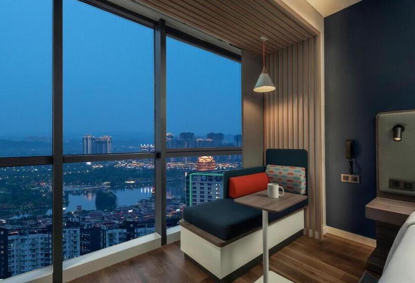 اتاق استاندارد با تخت بزرگ, Holiday Inn Express Meishan Dongpo