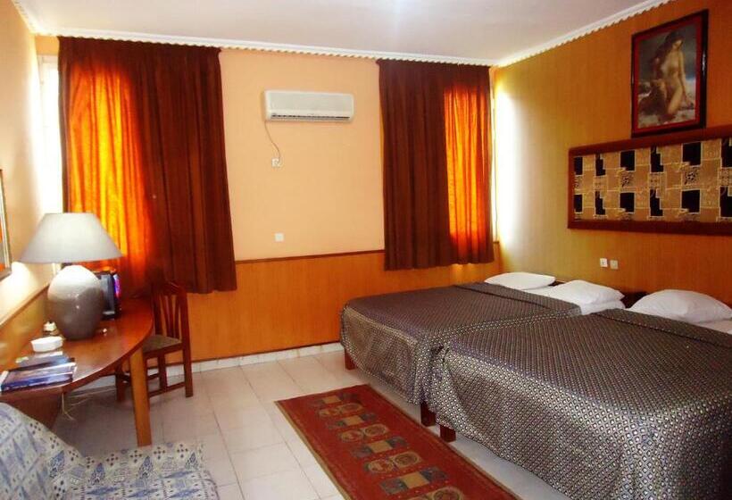 Economy Quadruple Room, Saffana