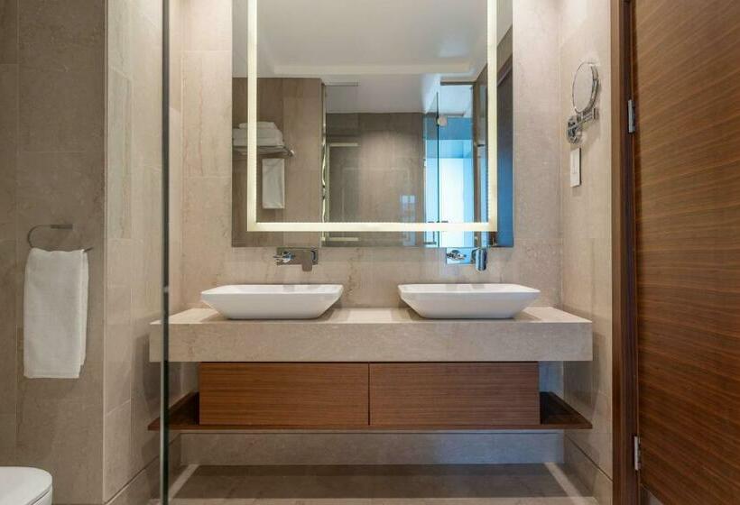 اتاق اجرایی, Radisson Blu Hotel, Juba