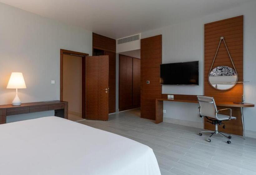سوئیت پریمیوم, Radisson Blu Hotel, Juba