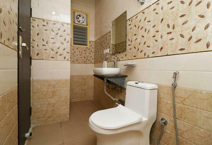 اتاق سوپریور, Airport Hotel Shivaka Inn