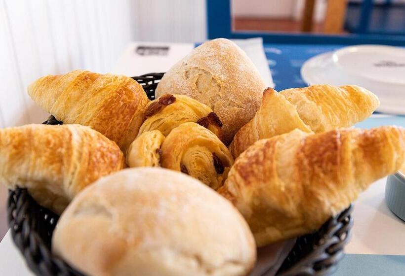 اتاق خانوادگی, Berlengabed&breakfast