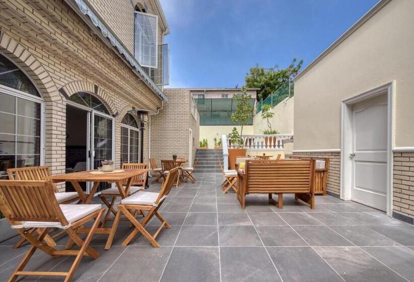 سوئیت با وان آب گرم, Casa Asturias