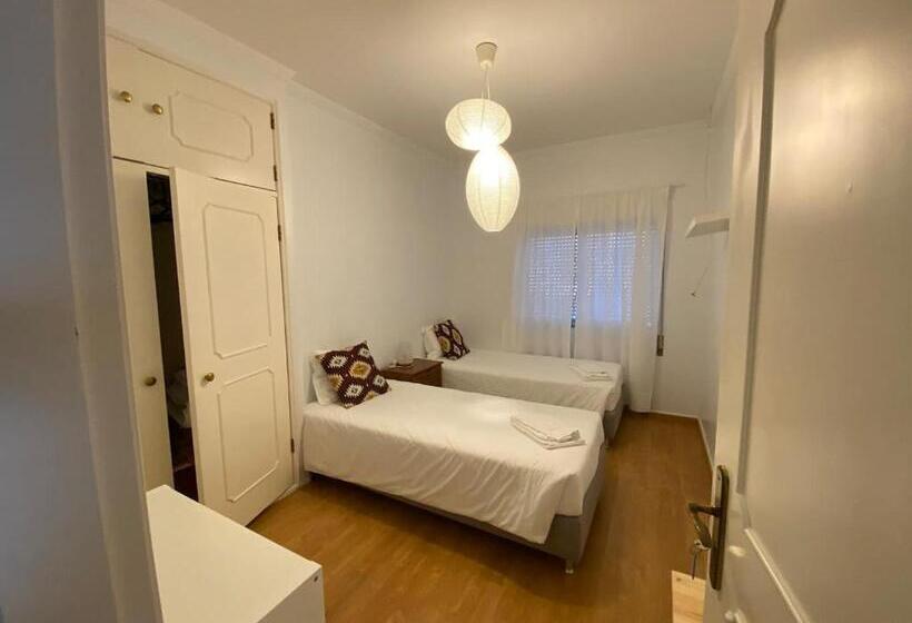 침실 3개 아파트, Zulla House