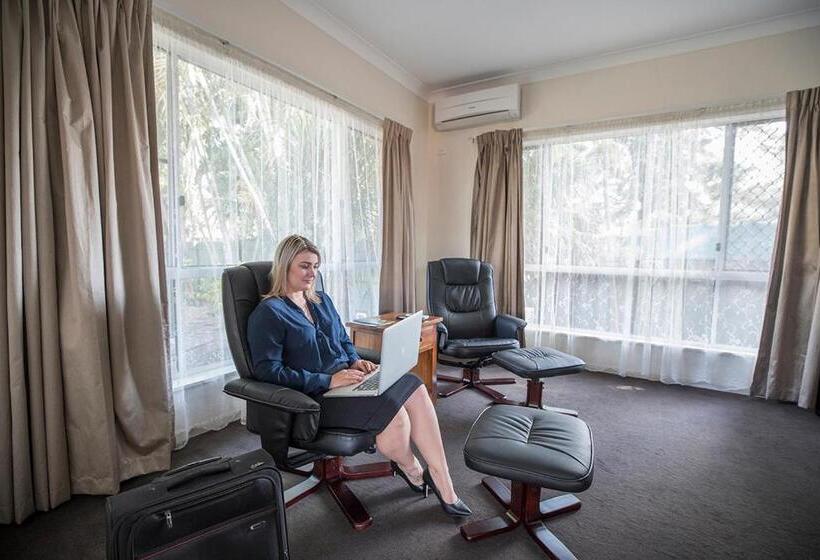 Family Room, Emerald Maraboon Motor Inn