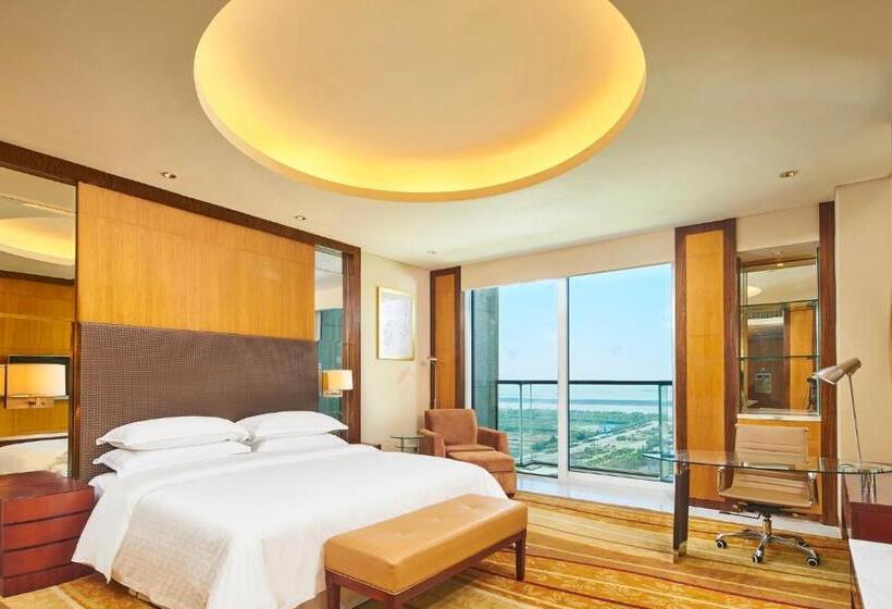 Deluxe Room King Size Bed, Sheraton Zhoushan