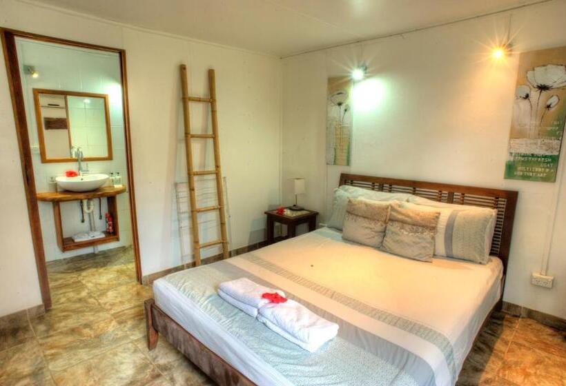 سوئیت خانواده 2 خوابه, Deco Stop Lodge