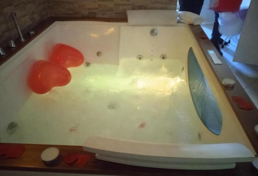 سوییت جونیور, La Fontana