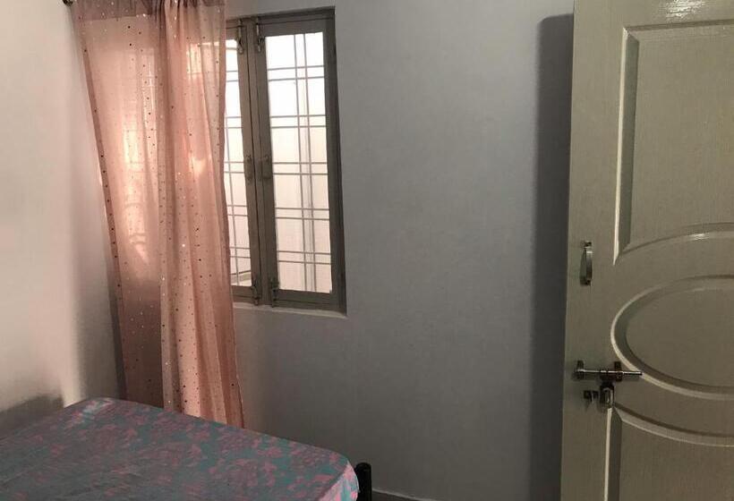 اتاق اکونومی یک تخته, 9backpackers