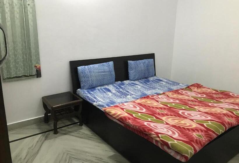 سوئیت 2 خوابه, 9backpackers