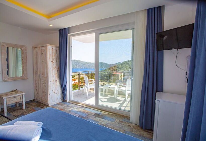 اتاق استاندارد با چشم‌انداز دریا, Alina Otel