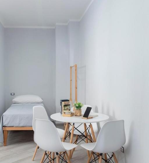 اتاق استاندارد سه نفره, Albergo Libera Gioventù
