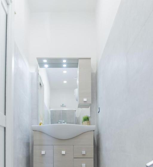 اتاق استاندارد, Albergo Libera Gioventù