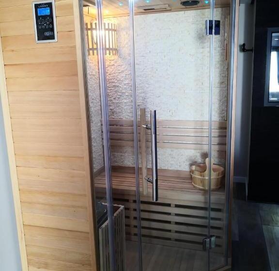 اتاق لوکس, V&spa 2 Chambres D Hôtes Avec Spa Privatif Dont Une Avec Un Sauna