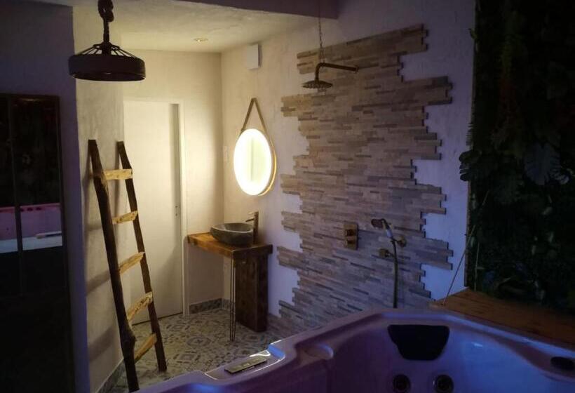 اتاق لوکس, V&spa 2 Chambres D Hôtes Avec Spa Privatif Dont Une Avec Un Sauna