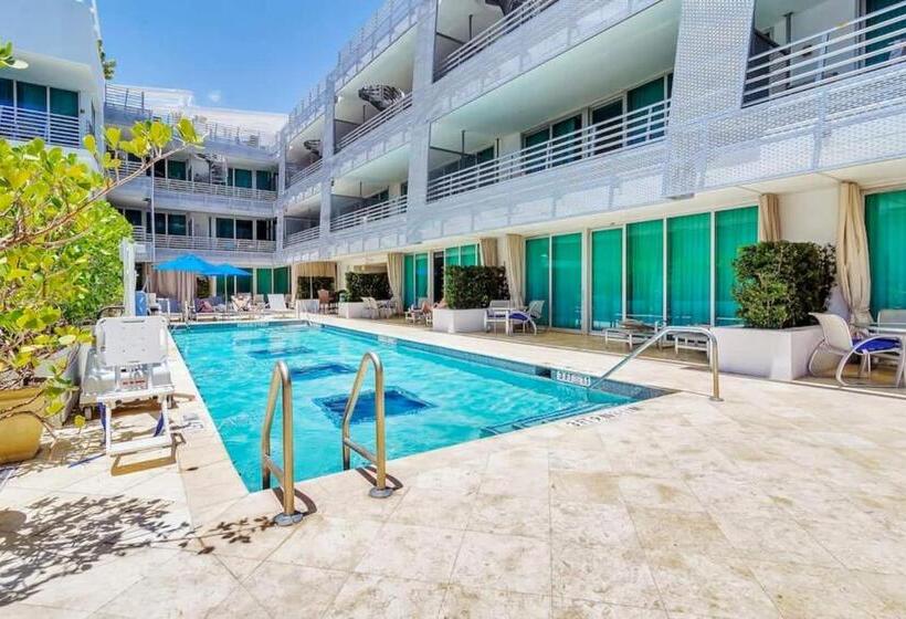 سوئیت با تخت بزرگ, Boutique Suites 3 Min Walk To Beach