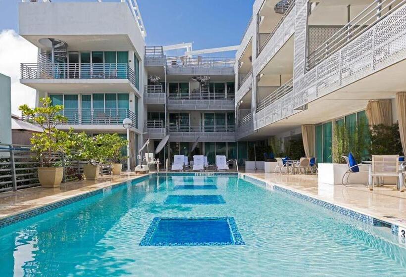 سوئیت با تخت بزرگ, Boutique Suites 3 Min Walk To Beach