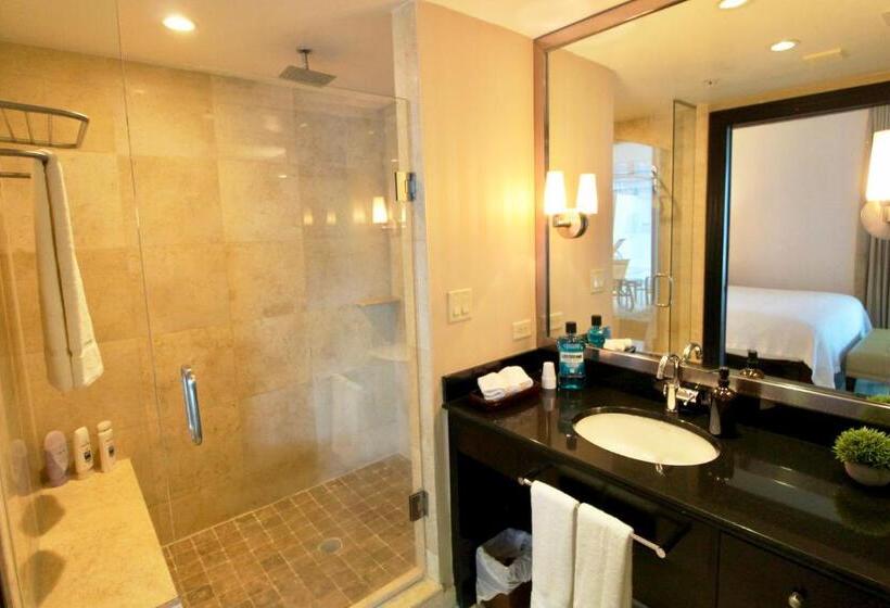 سوئیت با تخت بزرگ, Boutique Suites 3 Min Walk To Beach
