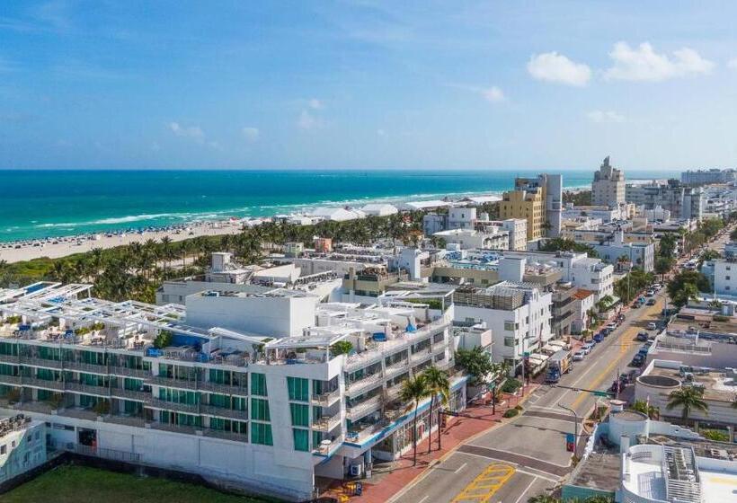سوئیت با تخت بزرگ, Boutique Suites 3 Min Walk To Beach