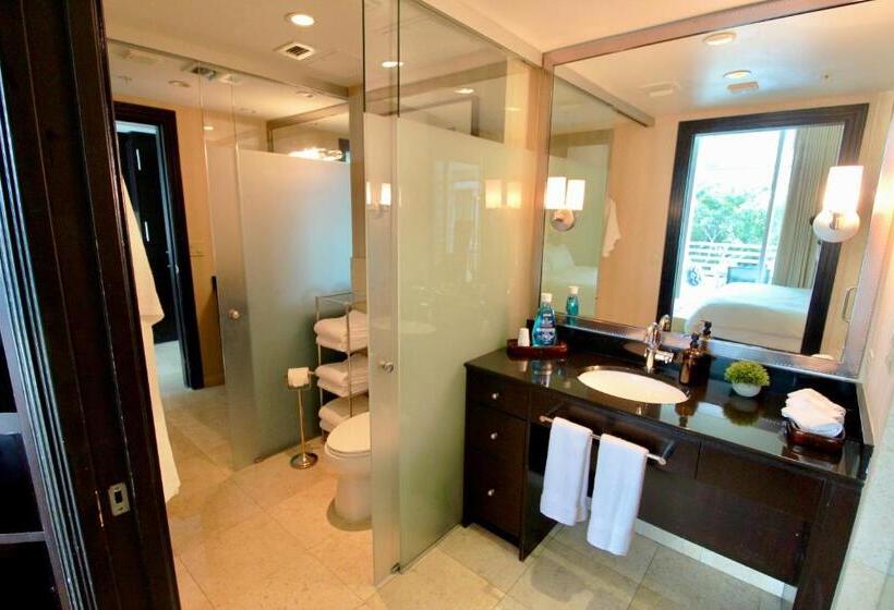 سوئیت با تخت بزرگ, Boutique Suites 3 Min Walk To Beach