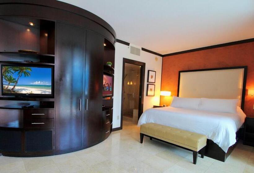 سوئیت با تخت بزرگ, Boutique Suites 3 Min Walk To Beach