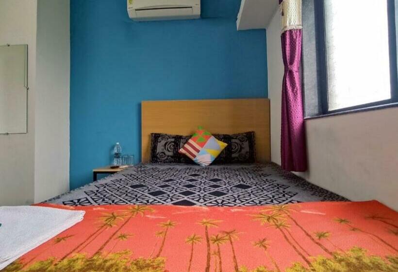 اتاق لوکس, Ambient Home Stay, In Nashik