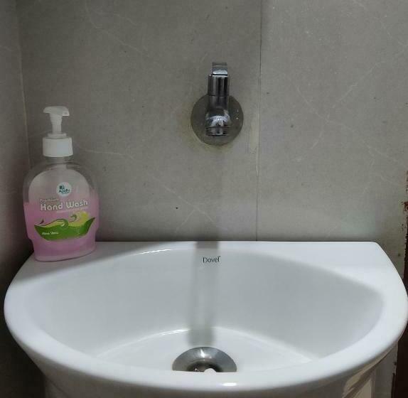 اتاق لوکس, Ambient Home Stay, In Nashik
