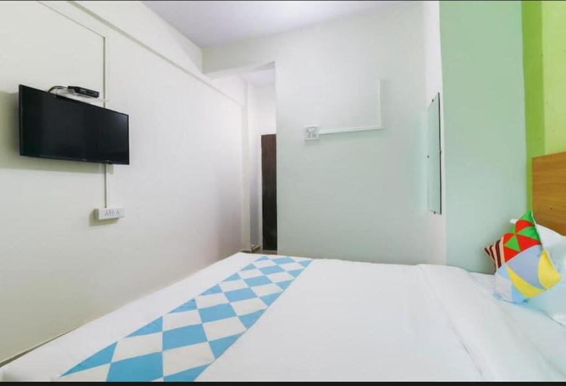 اتاق لوکس, Ambient Home Stay, In Nashik
