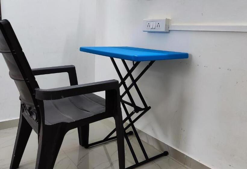 اتاق خانوادگی, Ambient Home Stay, In Nashik