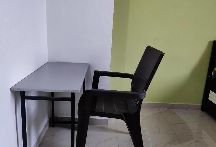اتاق خانوادگی, Ambient Home Stay, In Nashik