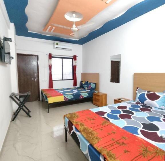 اتاق خانوادگی, Ambient Home Stay, In Nashik