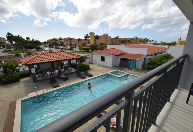 آپارتمان 1 خوابه با چشم‌انداز استخر, Arena Condos Aruba   Few Steps From Eagle Beach!