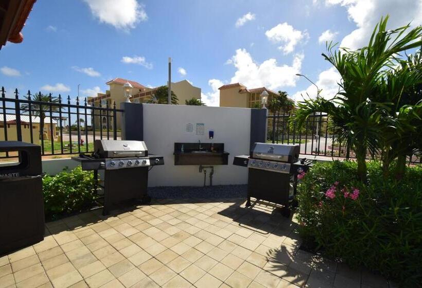 آپارتمان 1 خوابه با چشم‌انداز استخر, Arena Condos Aruba   Few Steps From Eagle Beach!