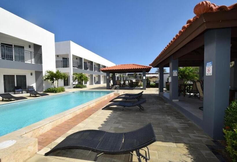 آپارتمان 1 خوابه با چشم‌انداز استخر, Arena Condos Aruba   Few Steps From Eagle Beach!