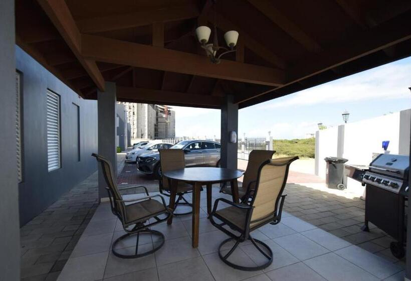 آپارتمان 1 خوابه با چشم‌انداز استخر, Arena Condos Aruba   Few Steps From Eagle Beach!