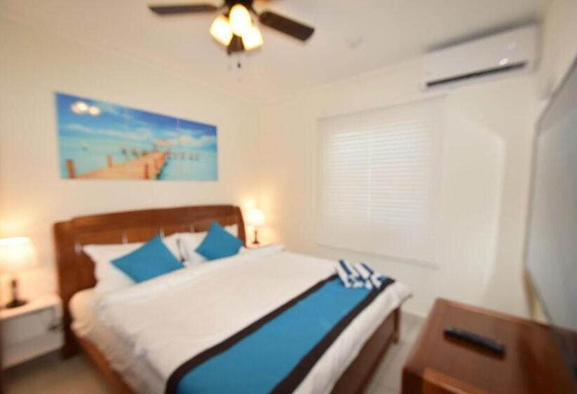 آپارتمان 1 خوابه با بالکن, Arena Condos Aruba   Few Steps From Eagle Beach!