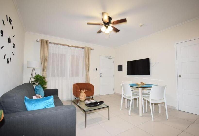 آپارتمان 1 خوابه با چشم‌انداز استخر, Arena Condos Aruba   Few Steps From Eagle Beach!
