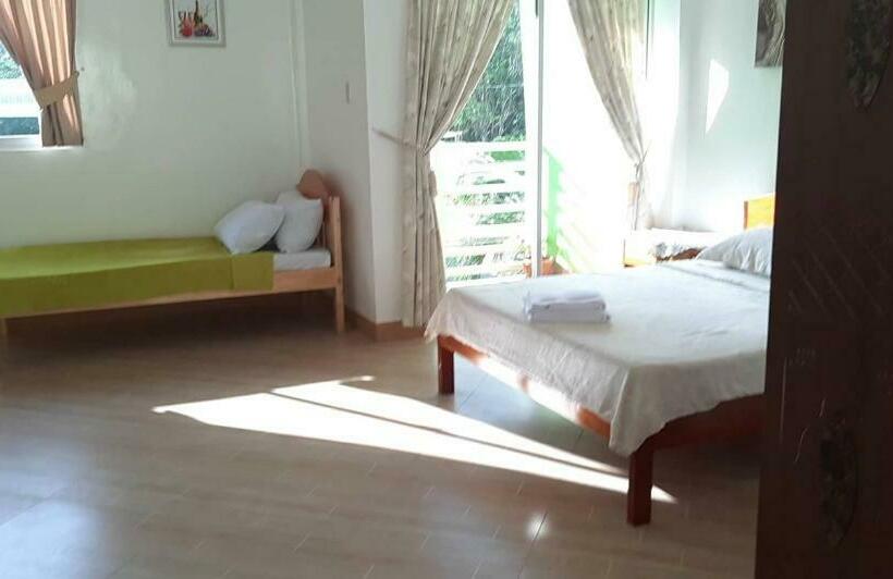 اتاق لوکس, Coombsguesthouse