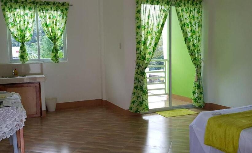 اتاق لوکس, Coombsguesthouse