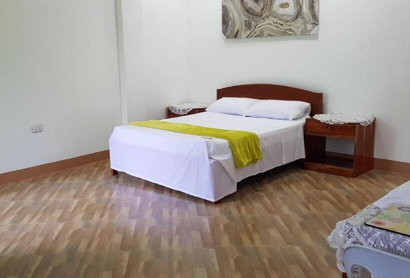 اتاق لوکس, Coombsguesthouse