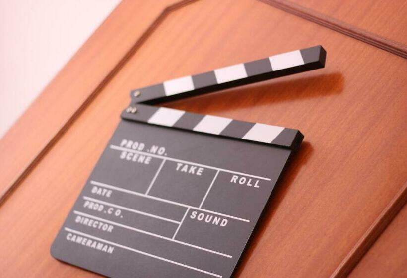 اتاق لوکس, Odeon Rooms