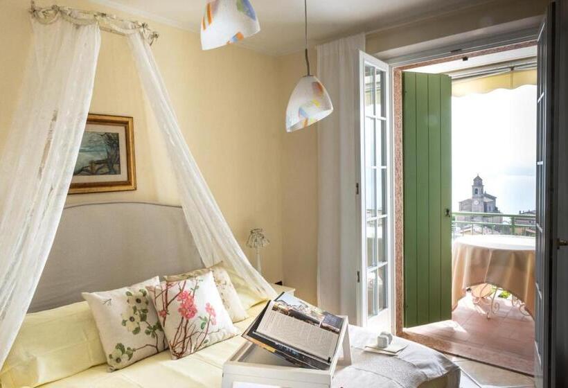 اتاق استاندارد با چشم‌انداز دریاچه, Le Gemme Suite B&b