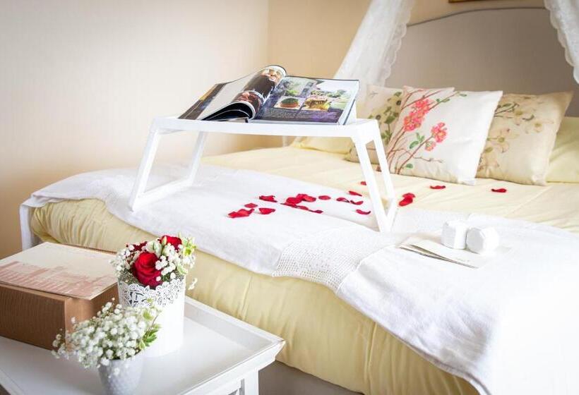 اتاق استاندارد با چشم‌انداز دریاچه, Le Gemme Suite B&b