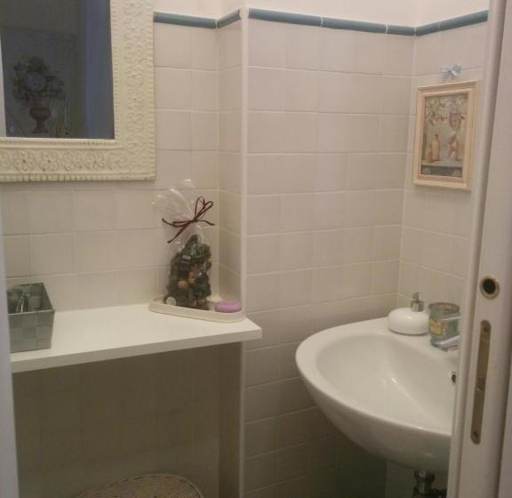 اتاق استاندارد با چشم‌انداز دریاچه, Le Gemme Suite B&b