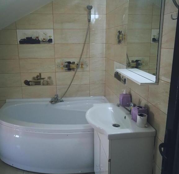 اتاق سوپریور سه تخته, Casa Iris Murighiol
