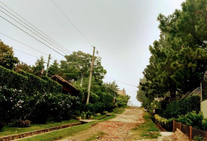 اتاق اکونومی, Hostal Cabañas Ave Maria