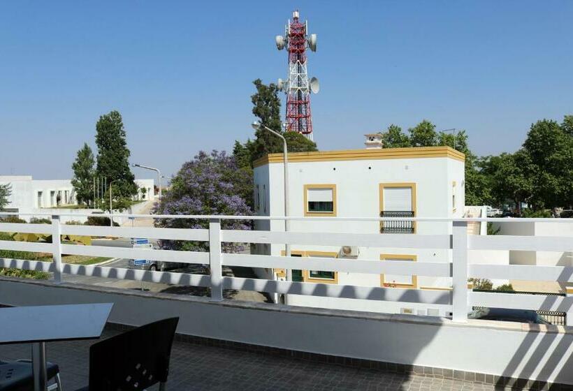 اتاق استاندارد با بالکن, In My House