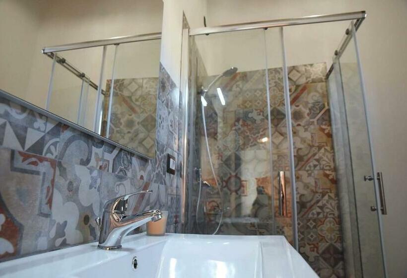 اتاق استاندارد, Centu Concas