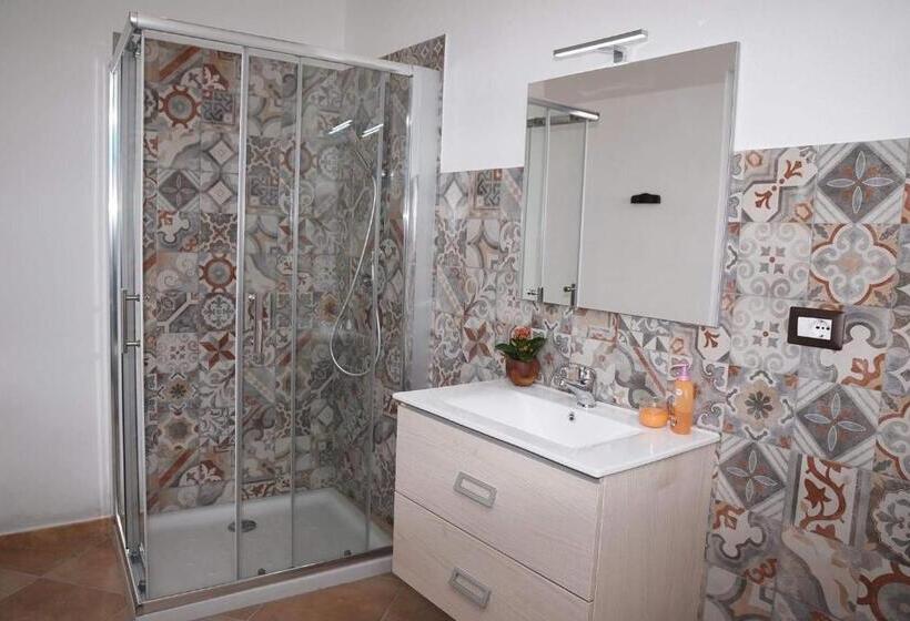 اتاق استاندارد, Centu Concas