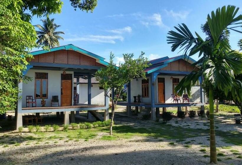 اتاق استاندارد با چشم‌انداز دریا, New Raya   Nias Beach Bungalows